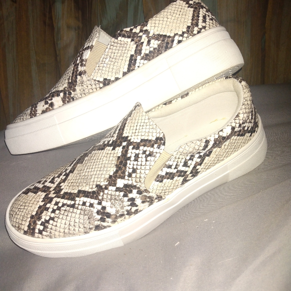 New w/o box or tags size 6 coconuts by Matisse